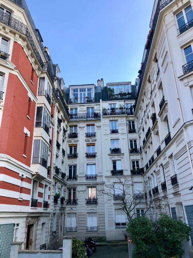 Rare Appartement D'Architecte En Haut De Montmartre Paris Dış mekan fotoğraf