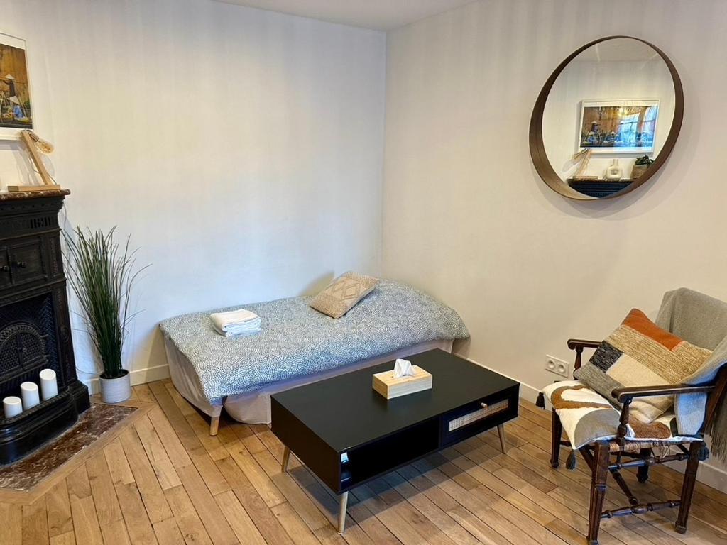 Rare Appartement D'Architecte En Haut De Montmartre Paris Dış mekan fotoğraf
